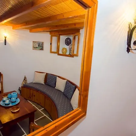 Drougas' Windmill Villa Plaka  Room photo