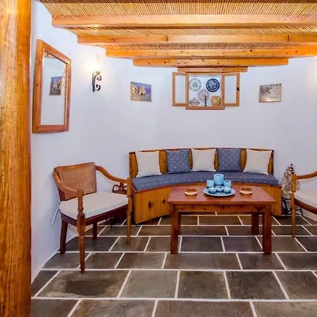 Drougas' Windmill Villa Plaka  Room photo