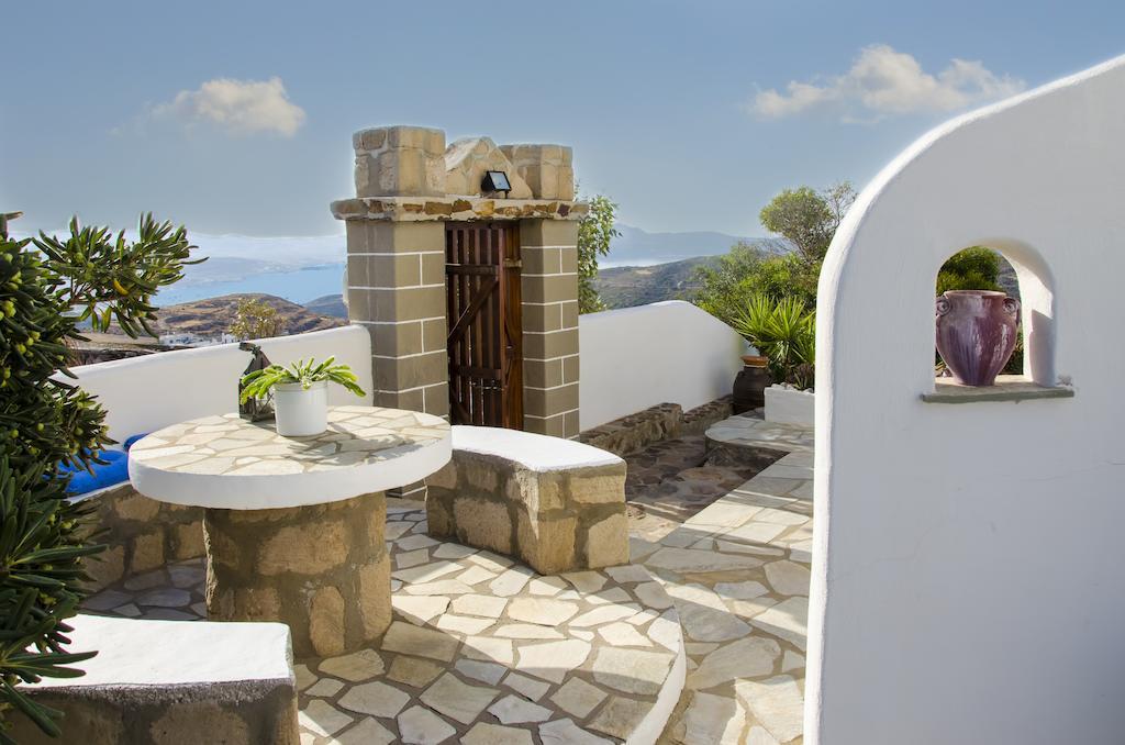 Drougas' Windmill Plaka (Milos)